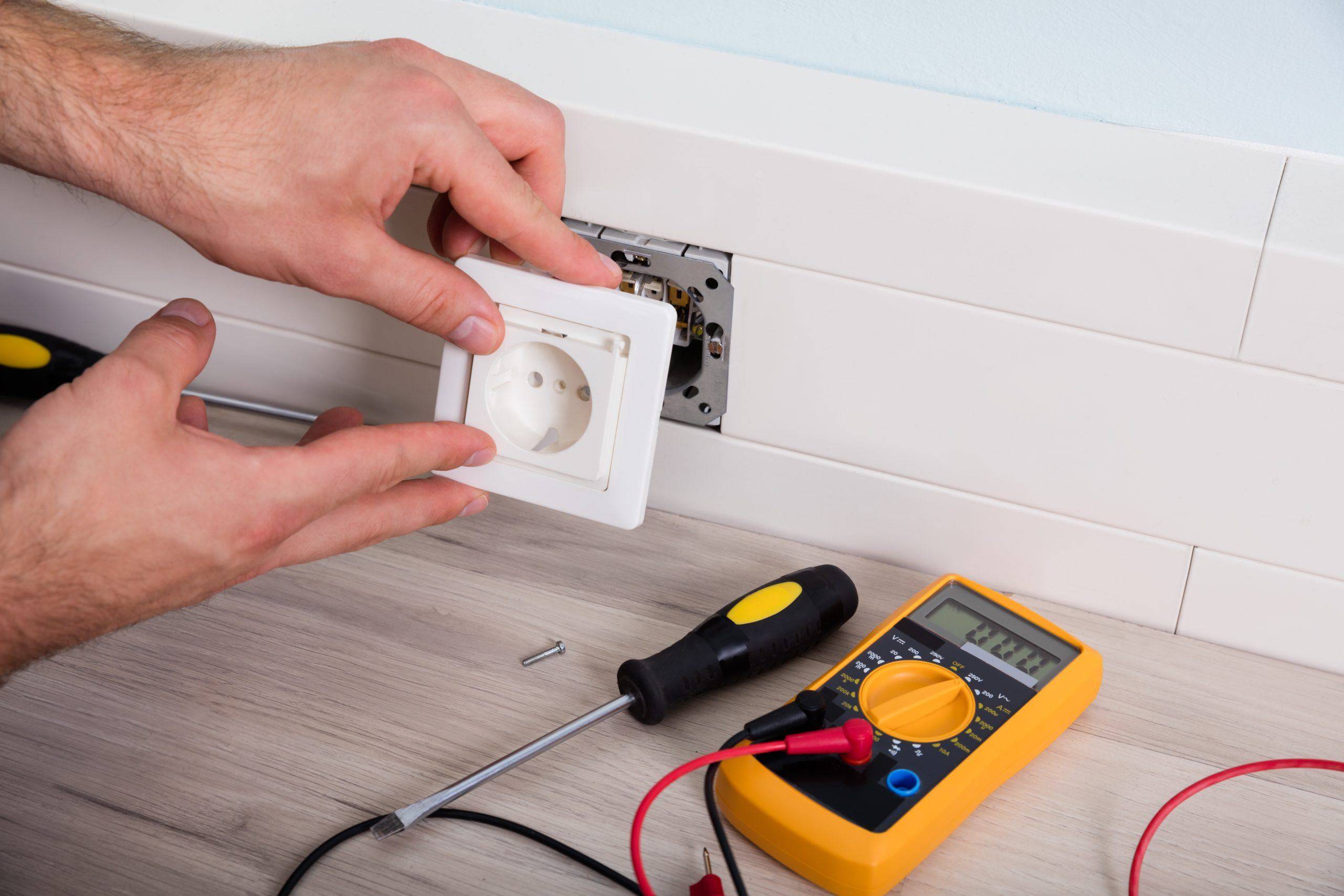 Installation of electrophurnier s  Tekso Inc  .